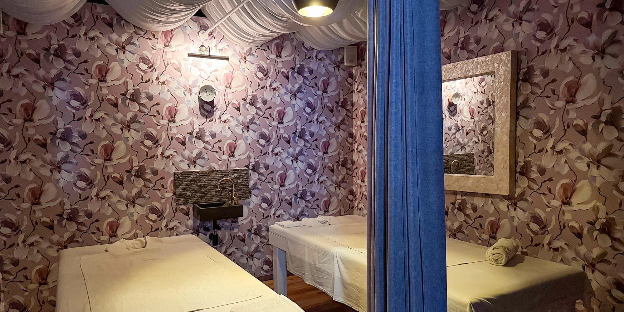 Párová aroma masáž v thajském salonu na Smíchově i balíček s následnou relaxací a občerstvením