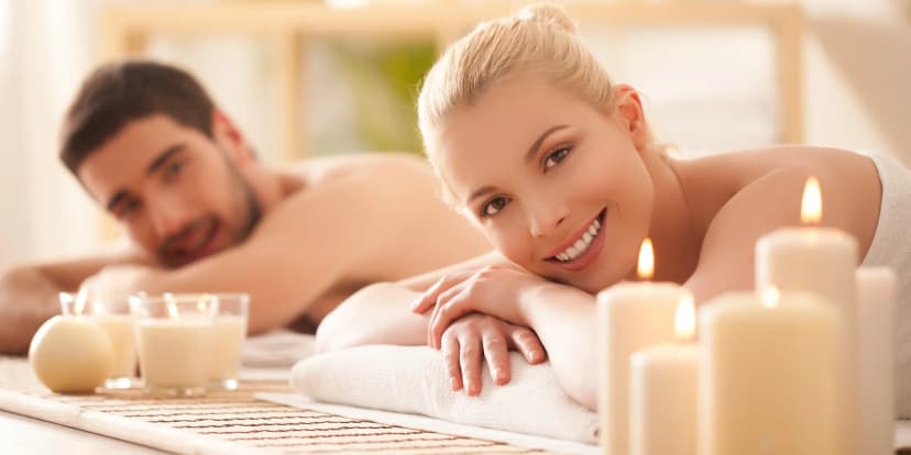 Odpočinek pro tělo i mysl: 60–90min. párová thajská aroma masáž i VIP balíček