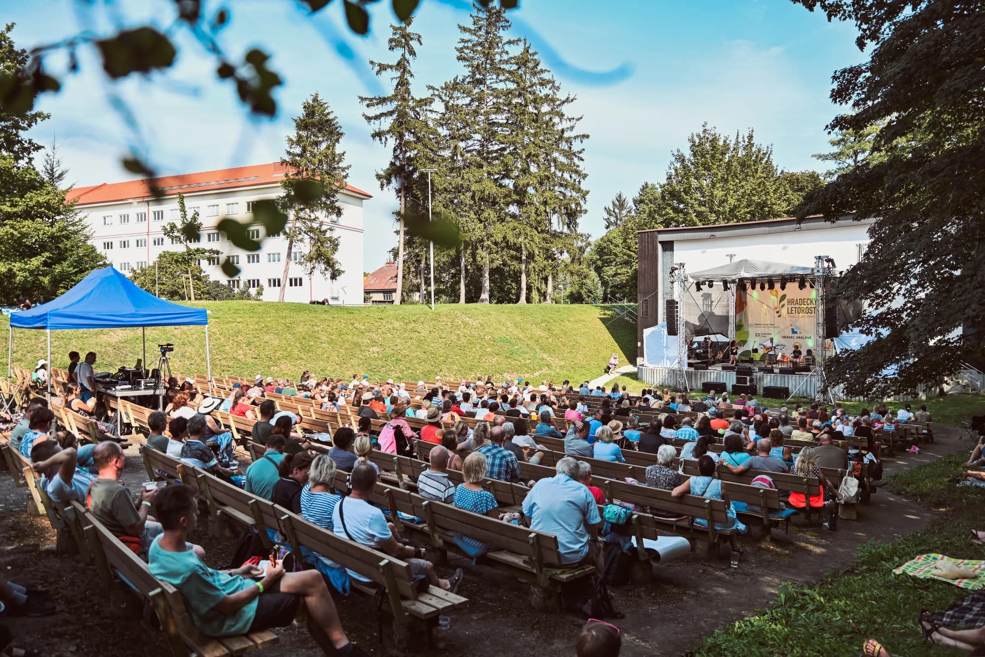 Hradecký Letorost aneb konec léta v Širáku: vstup na festival folkové muziky