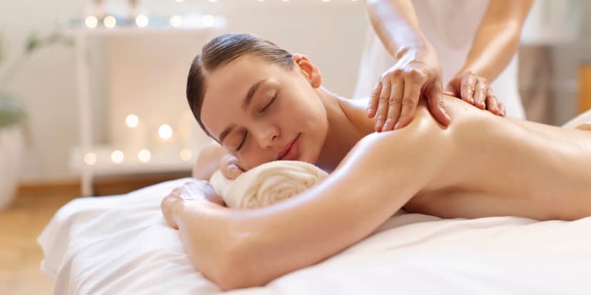 Dopřejte si zasloužený odpočinek: masáž klasická, relaxační, indická i lymfatická v délce 60–90 minut