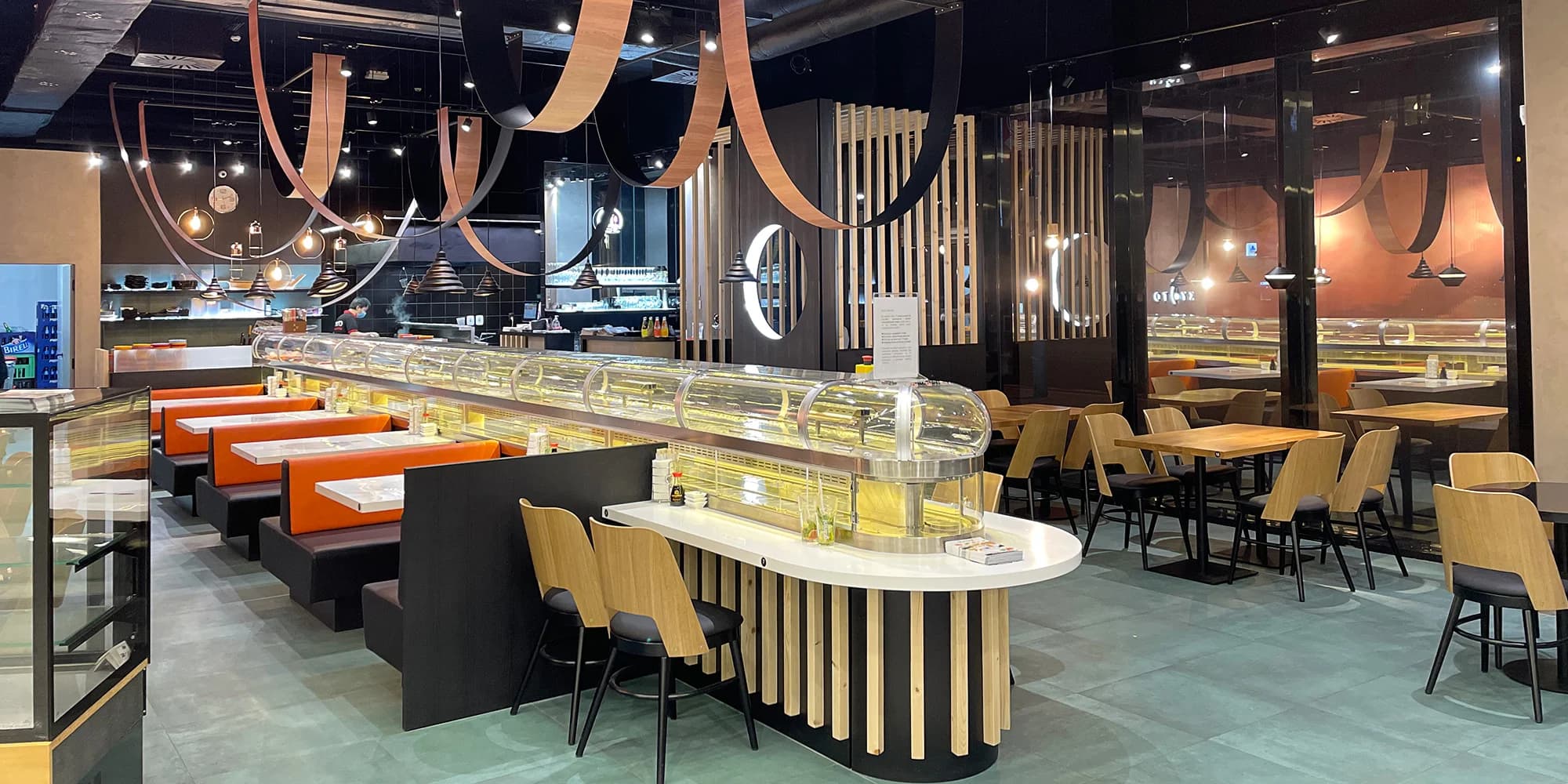 Running sushi v Kyoto v Mladé Boleslavi: sushi, grilované speciality, mořské plody i sladké