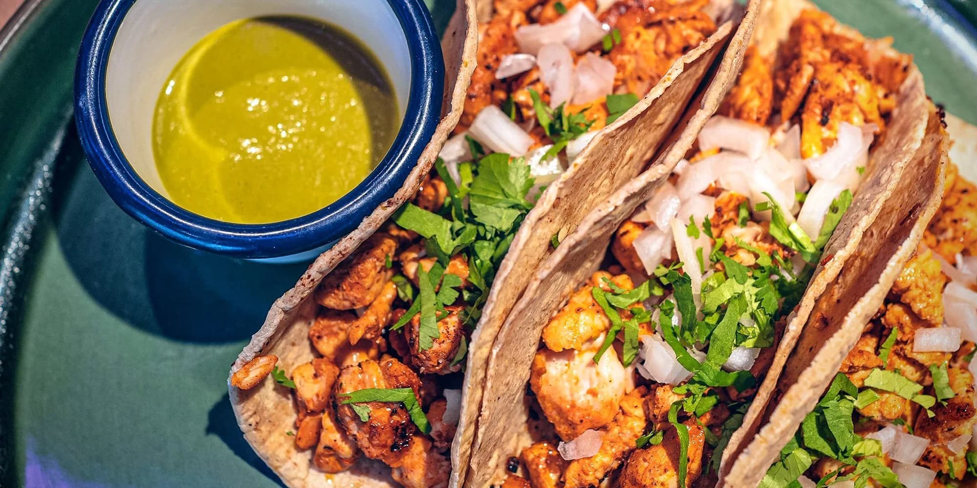 Mexické degustační menu pro dvě osoby: nachos a tacos dle výběru, omáčky i dezert