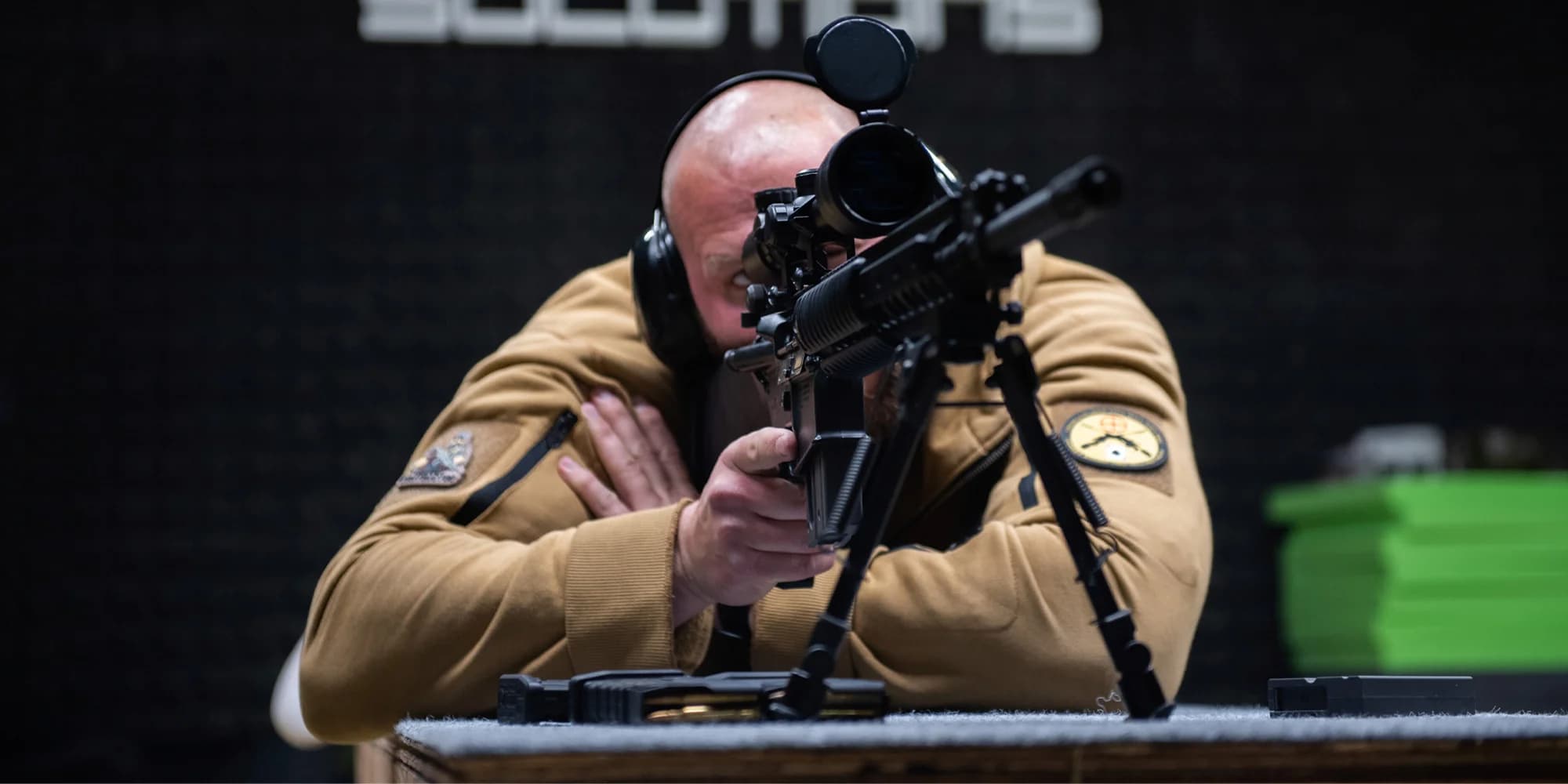 Střelecké balíčky na nejnovější a největší střelnici v Brně: až 7 zbraní a 60 výstřelů