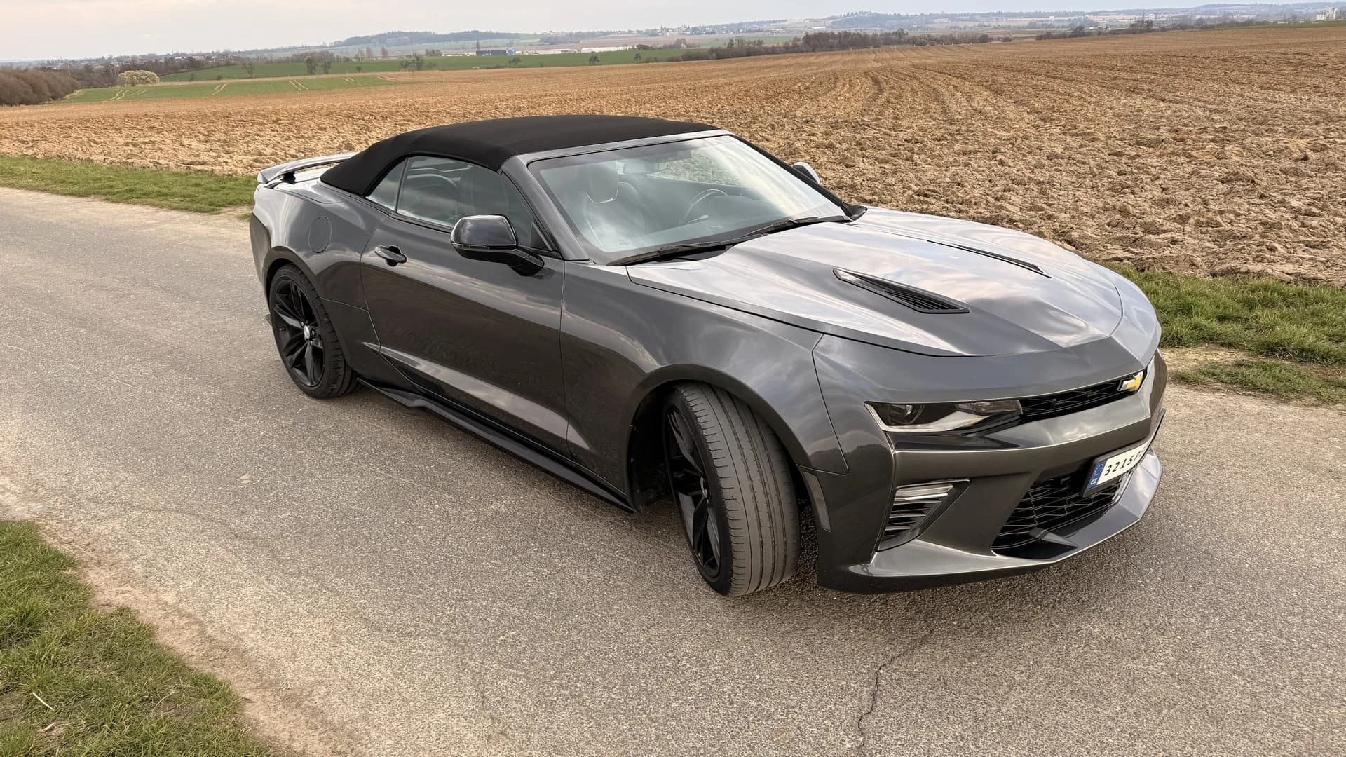 Zapůjčení Chevroletu Camaro SS 6.2 V8 Cabrio na 12 nebo 24 hodin