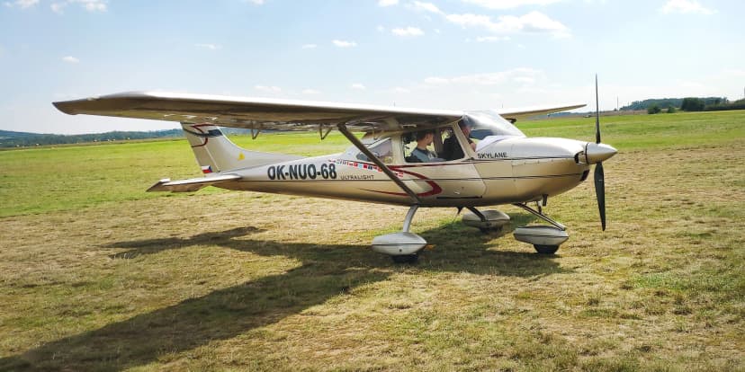 Vzhůru do oblak: 20 až 60 minut pilotem na zkoušku