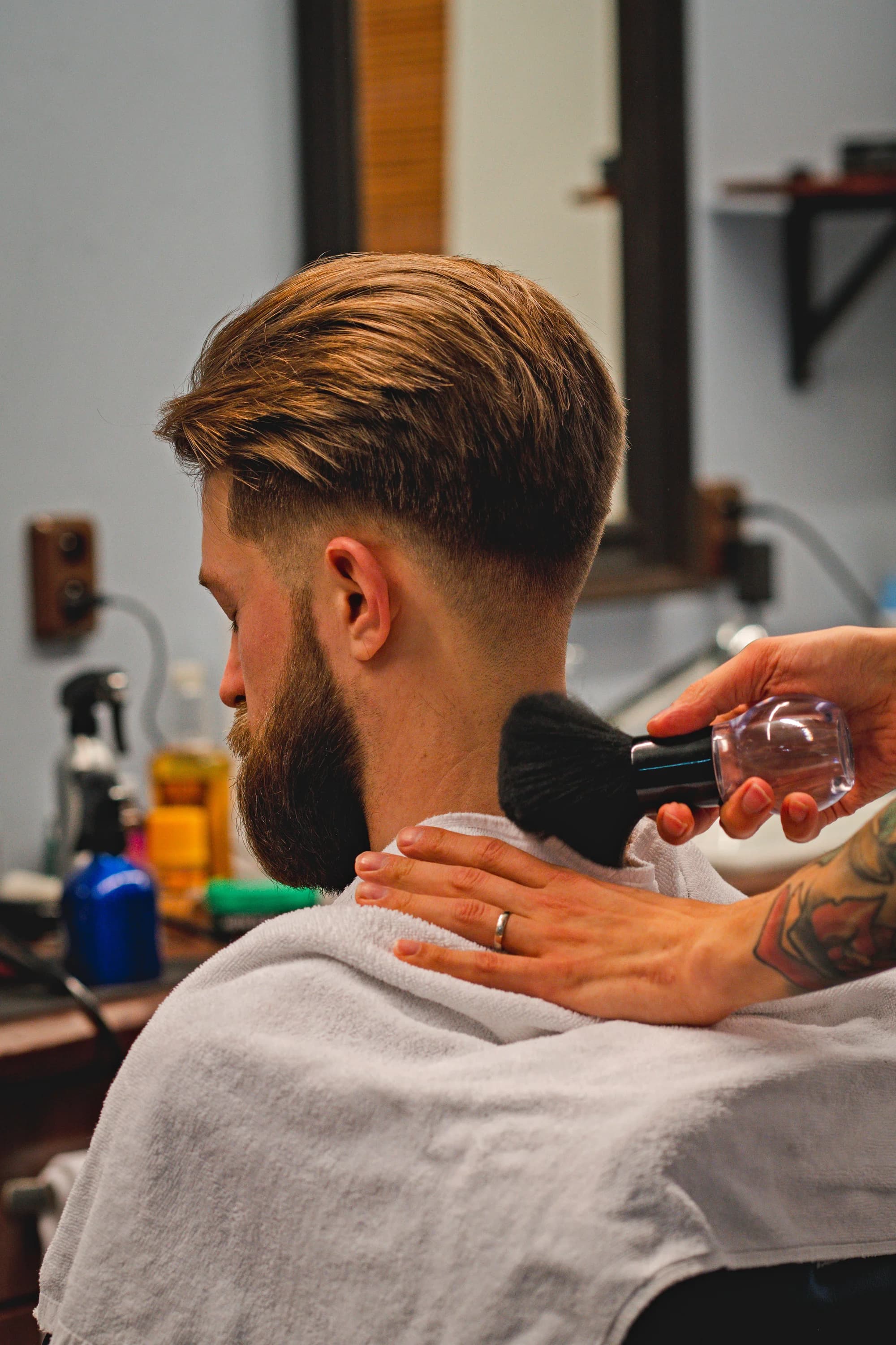 Barber: balíček stříhání, úprava vousů nebo ultimátní péče pro muže