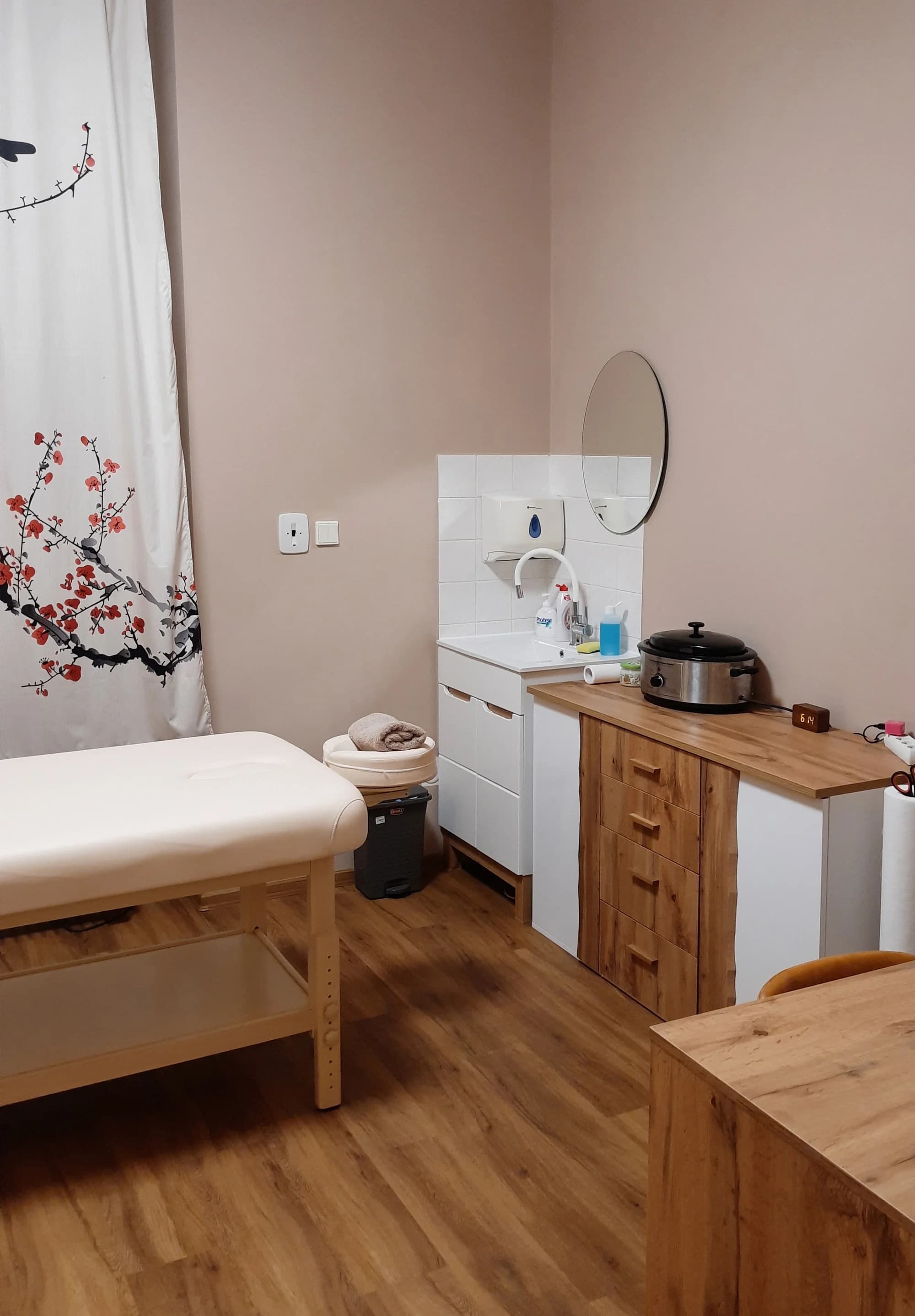 Masáže v Karlíně: maderoterapie, relaxační aroma rituál i párový odpočinek