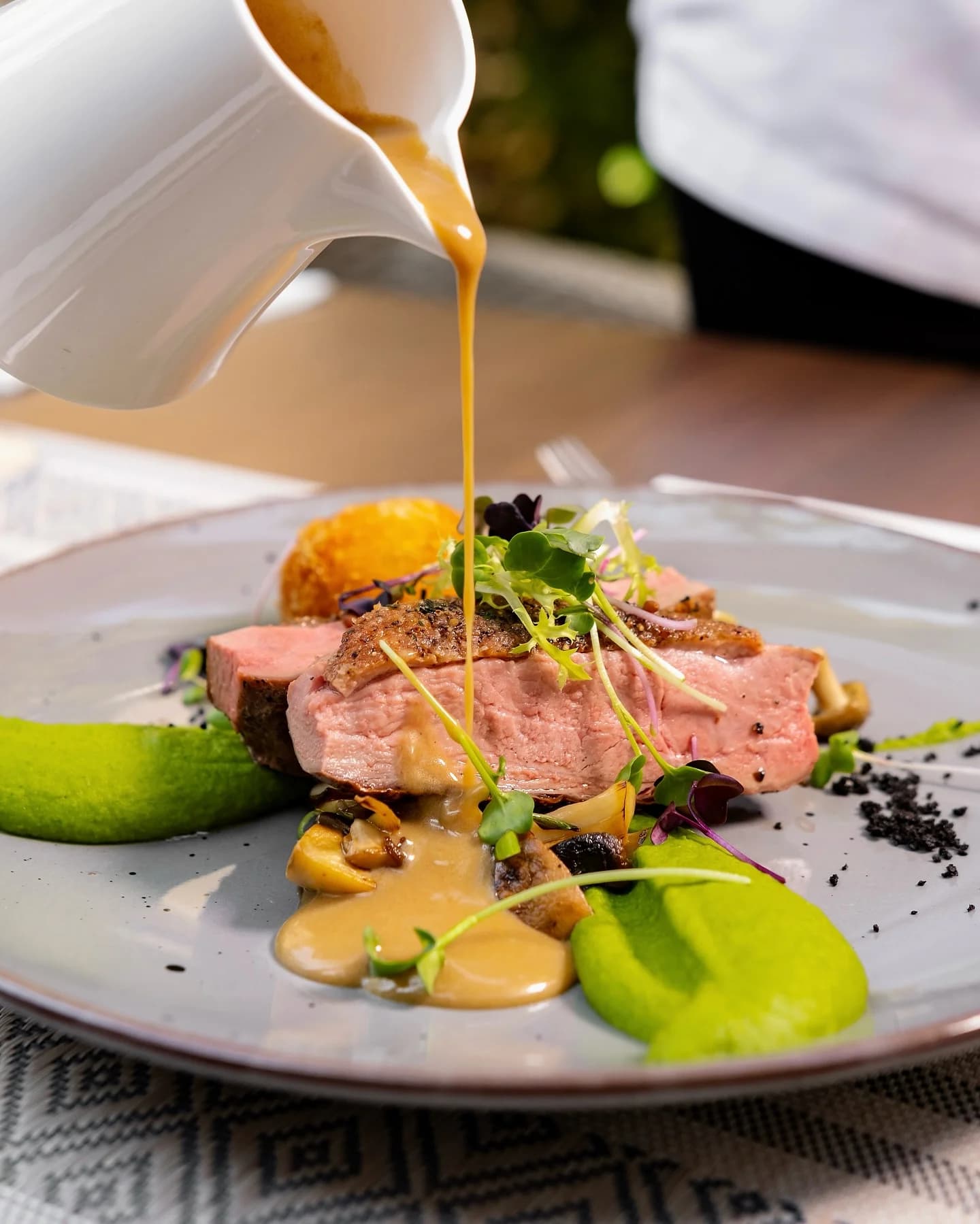 Dárkové vouchery do luxusní zahradní restaurace v centru Prahy