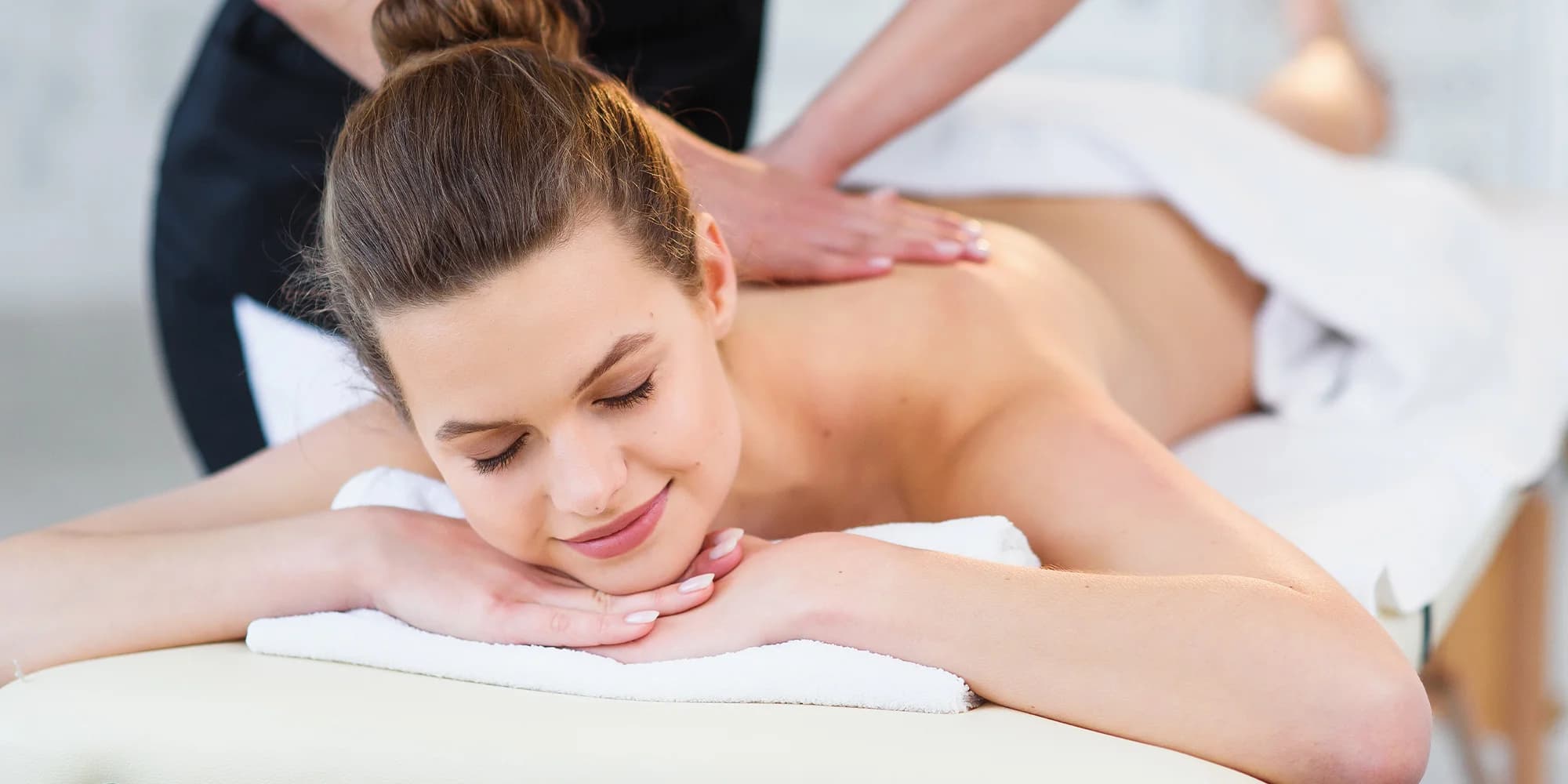 Relax v hotelu Olberg: masáž i s možností wellness či tříchodového menu pro 2 osoby