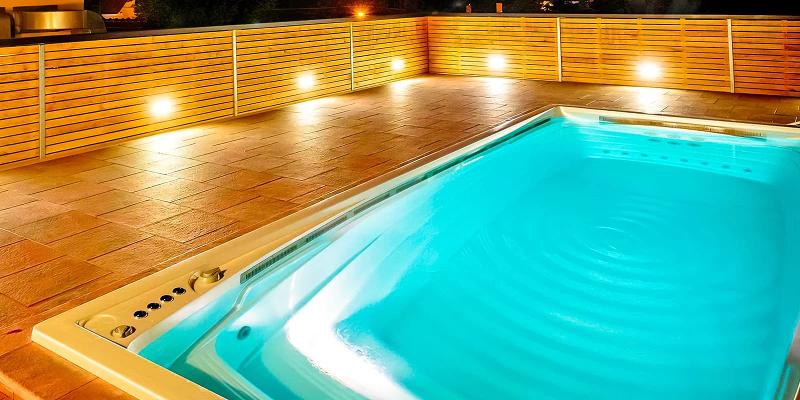 Relax v hotelu Olberg: masáž i s možností wellness či tříchodového menu pro 2 osoby