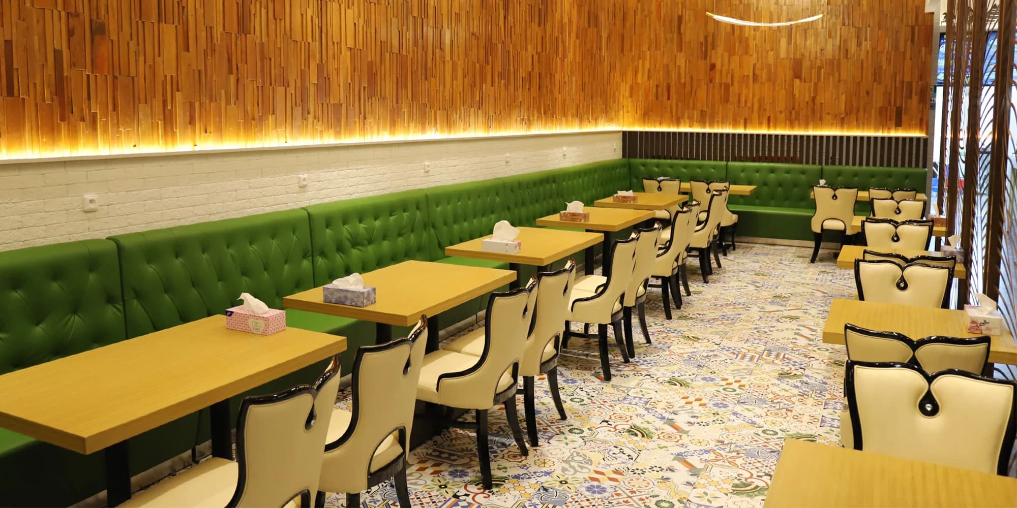 Voucher na cokoli z menu asijské restaurace Sayam v hodnotě 500 Kč: thajská kuchyně i sushi
