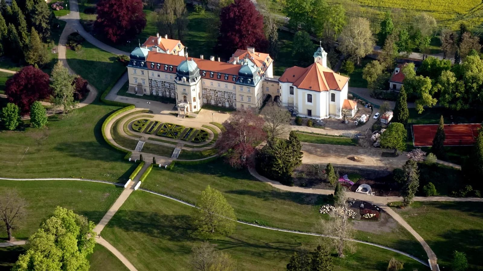 Seznamovací privátní let letadlem na 20-60 minut pro 2 osoby, 5 různých tras