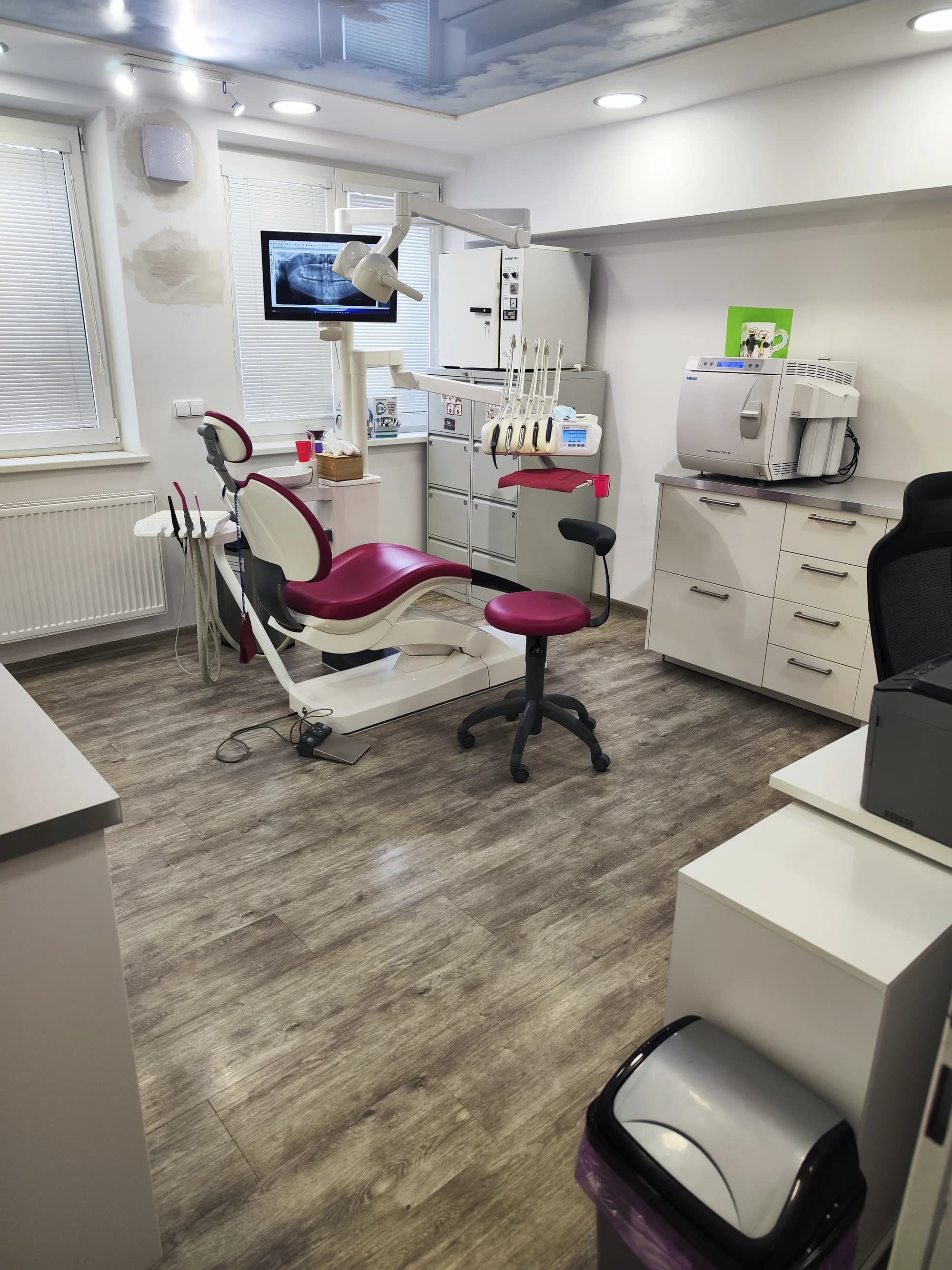 Zářivé a zdravé zuby: dentální hygiena včetně airflow pro dospělé i děti
