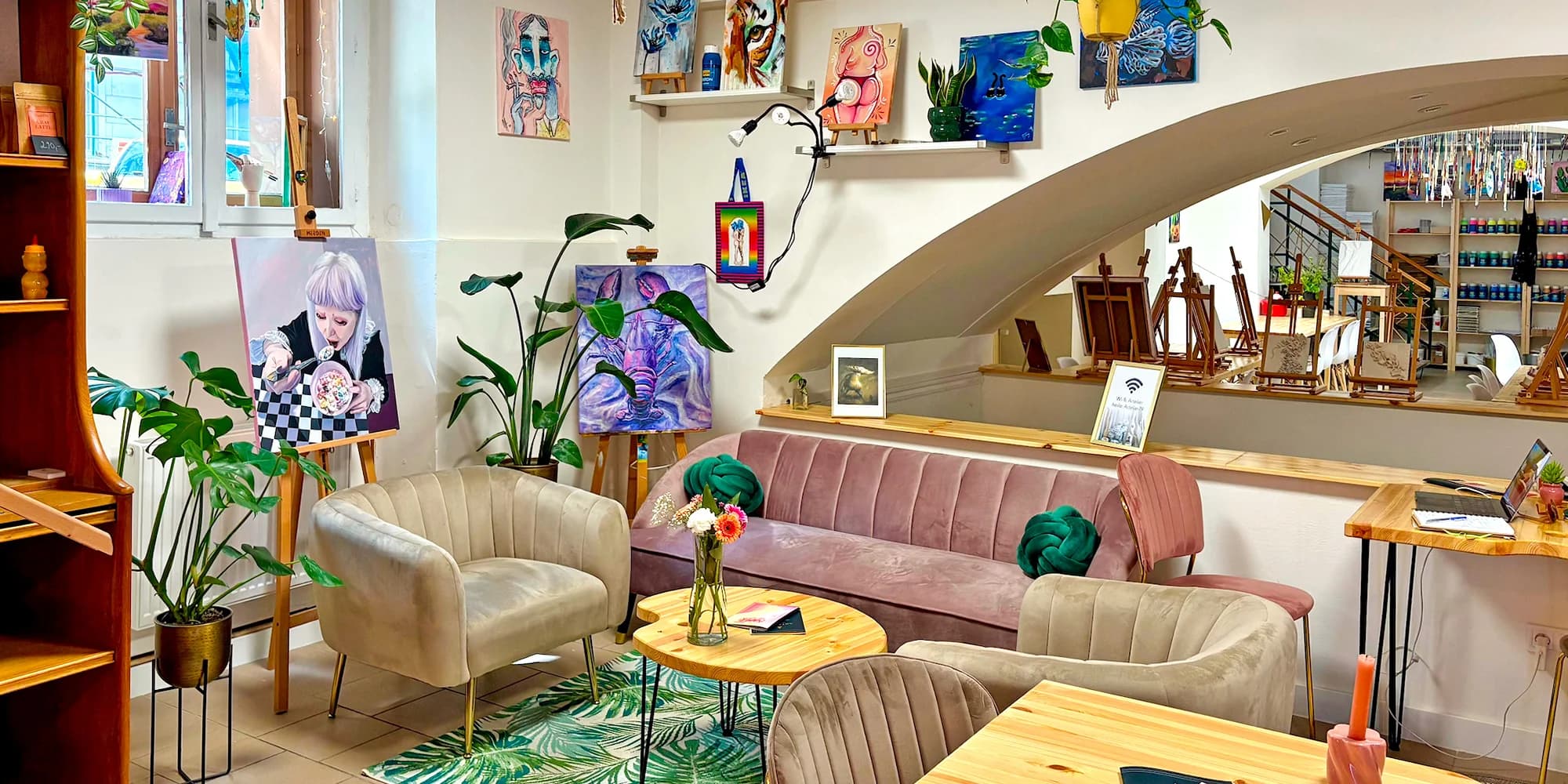 Otevřené vouchery do kavárny s ateliérem: cokoli z menu i nabídky kreativních kurzů