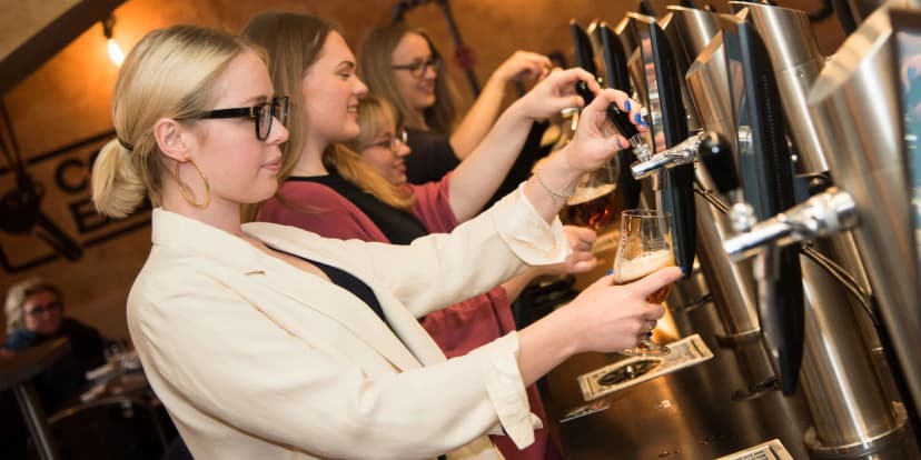 Otevřený voucher na jídlo, degustaci piva i nealko v Beer Point Prague