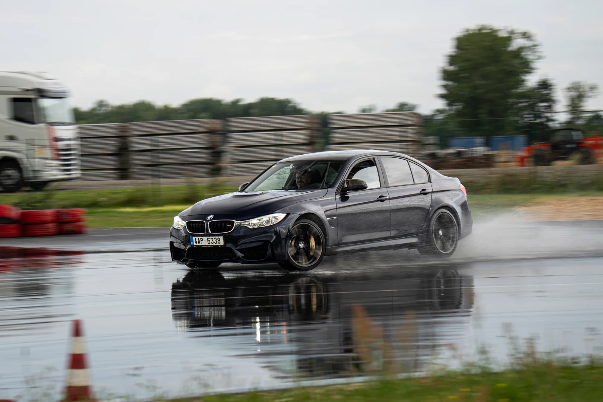 Jízda na závodních okruzích v BMW M3 F80: řízení či spolujízda, 4 místa po celé ČR