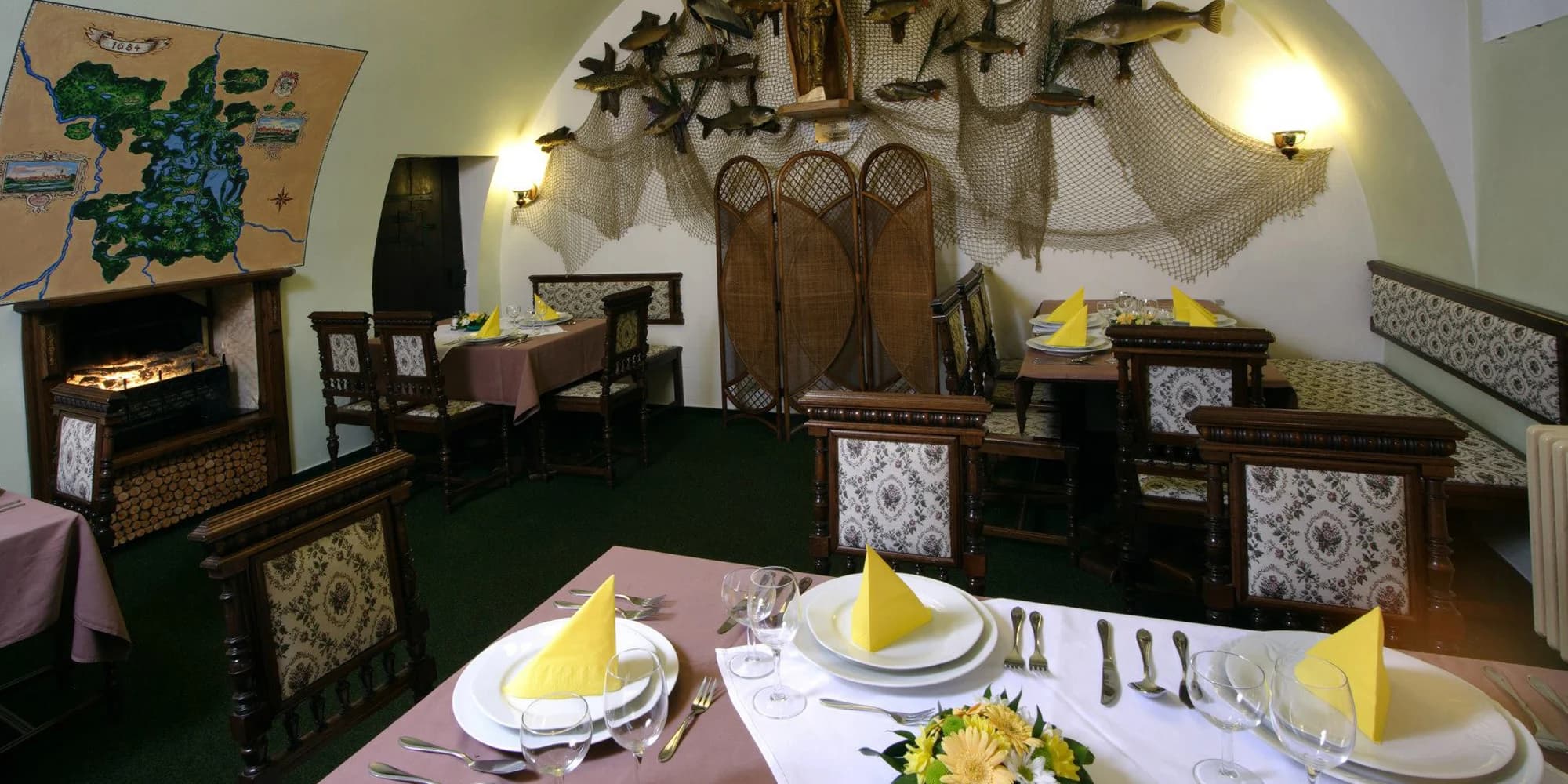 Otevřené vouchery do restaurace rodinného hotelu Myslivna Třeboň: 500–1500 Kč na jídlo i nápoje