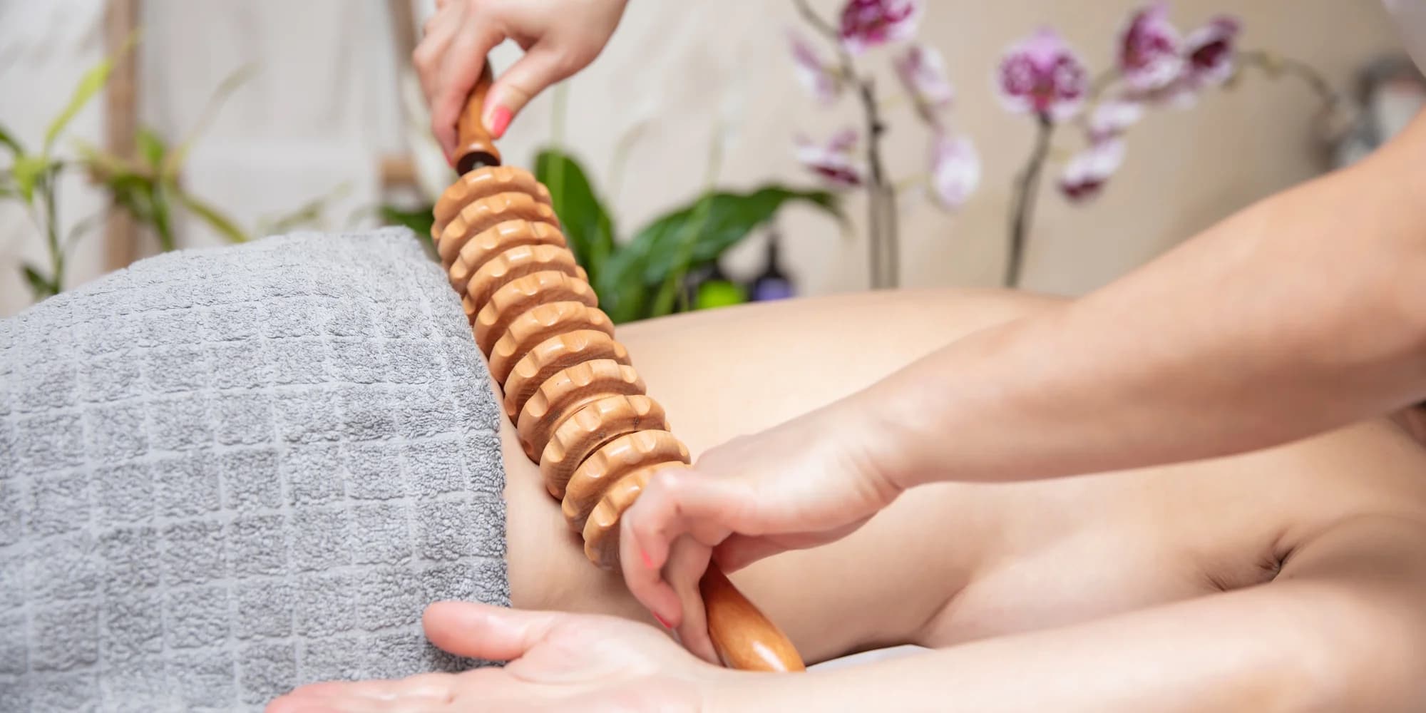 Relaxační či sportovní masáž celého těla i maderoterapie