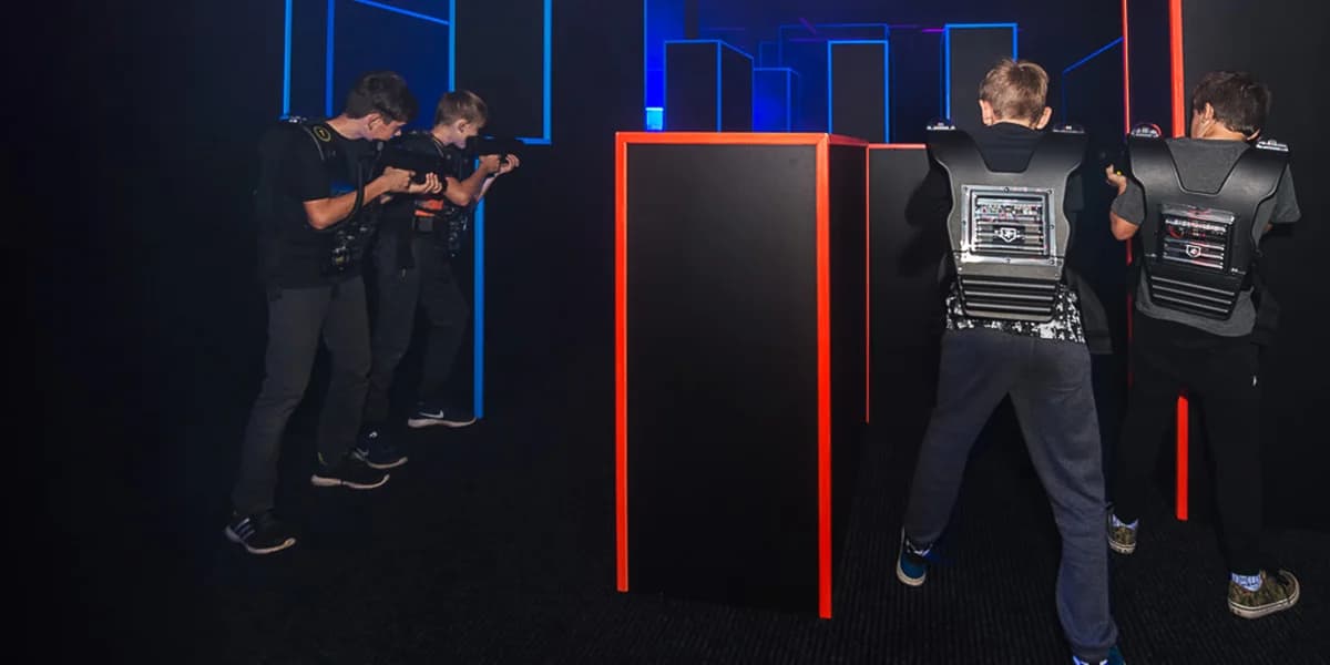12 minut akční laser game pro 1 až 6 hráčů: aréna u Bořislavky