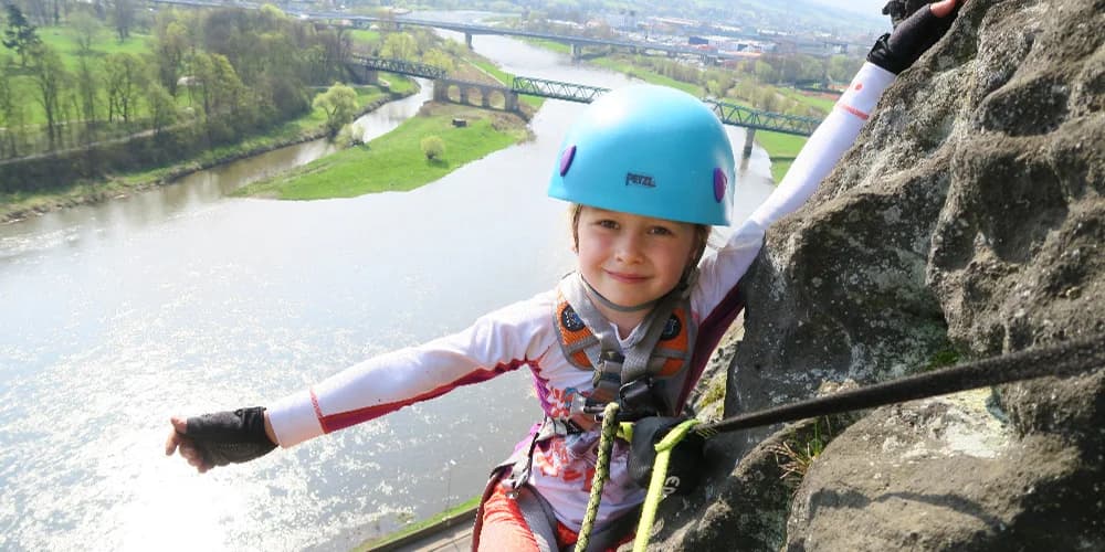 Via ferrata Pastýřská stěna: kurz základního lezení se zapůjčením vybavení
