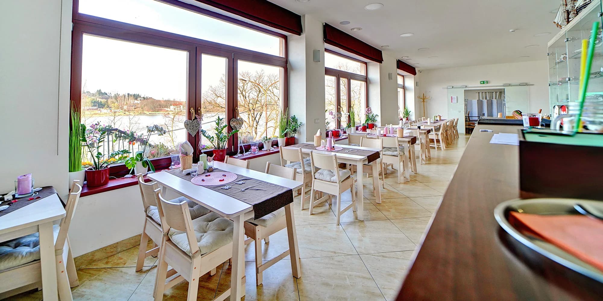 Cesta světem filipínských chutí: 6chodové degustační menu pro 2 osoby