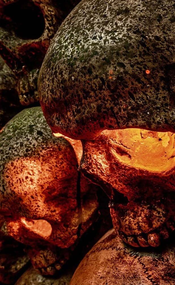 Úniková hra Hřbitov – O poklad pana Böhma: 66 minut napínavé hry až pro 4 hráče