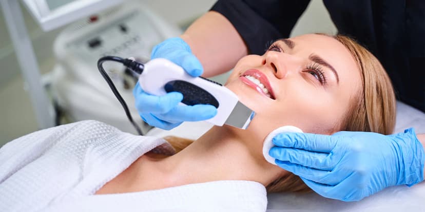 Kosmetické ošetření pleti i s masáží či mikrojehličkování pleti i dekoltu