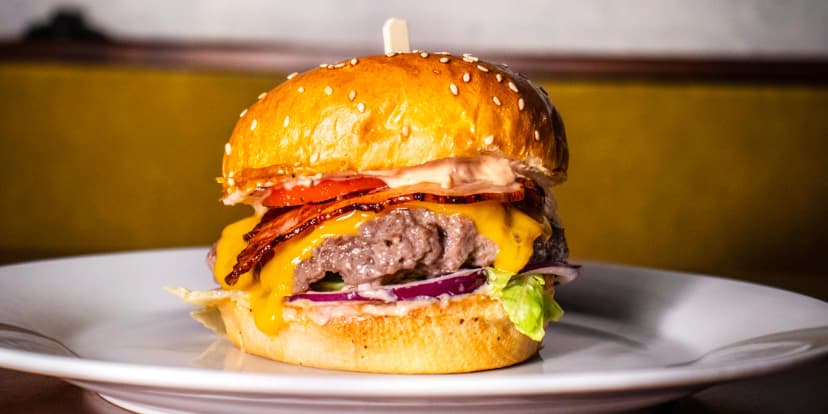 Dobrota pro 1 nebo 2 osoby: miniburger výběrem z 5 druhů i vč. hranolků