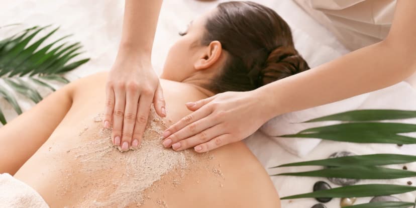 Hloubková péče o tělo: detoxikační i revitalizační celotělový rituál