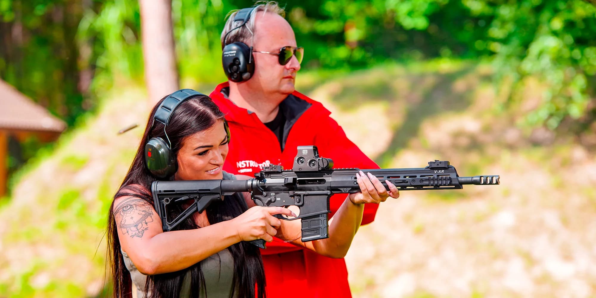 Střelecké balíčky pro 1-2 osoby: až 7 zbraní a 38 nábojů, služby instruktora i zapůjčení chráničů