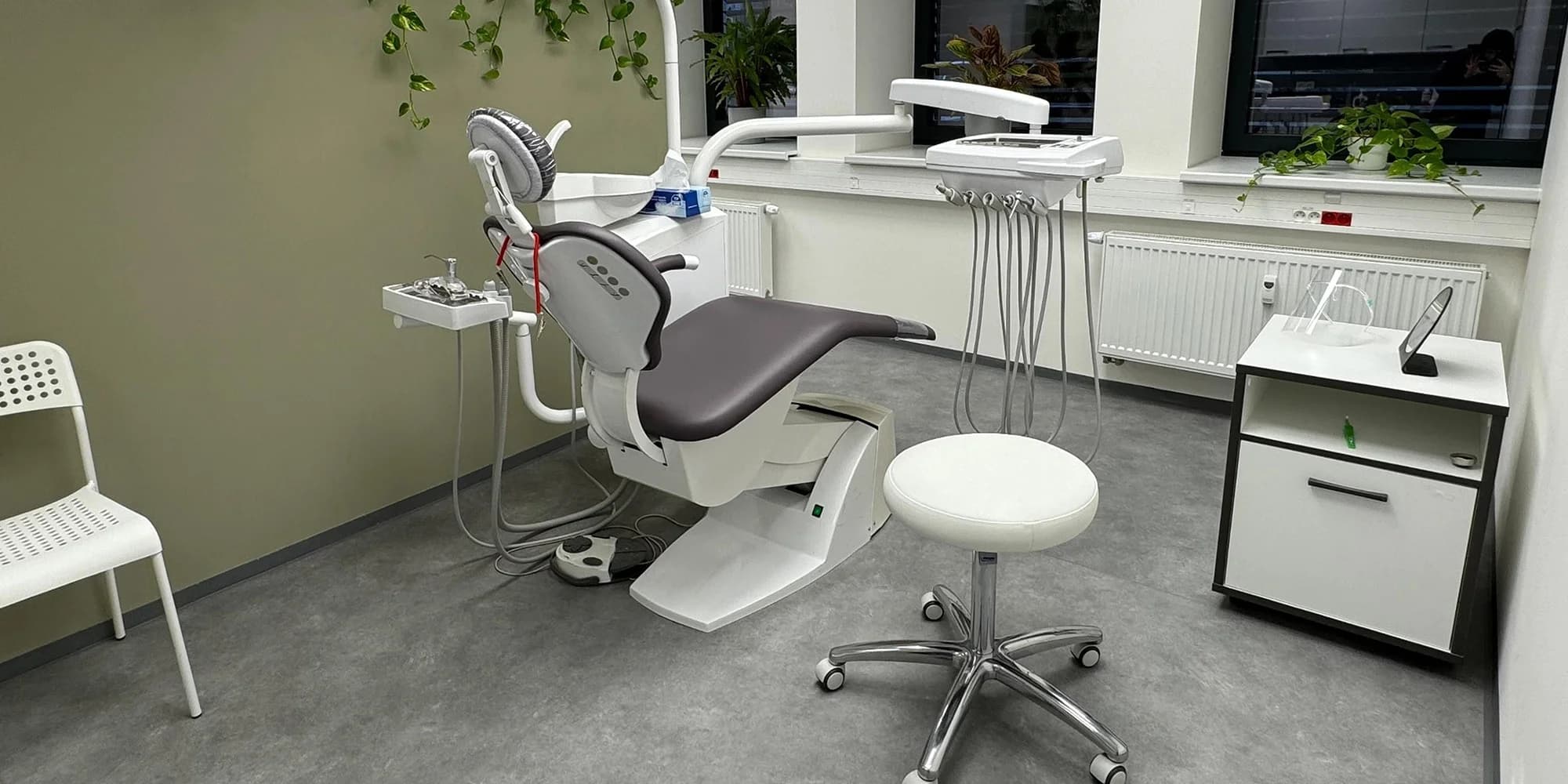 Zářivý úsměv: důkladná dentální hygiena ve Zlíně pro dospělé