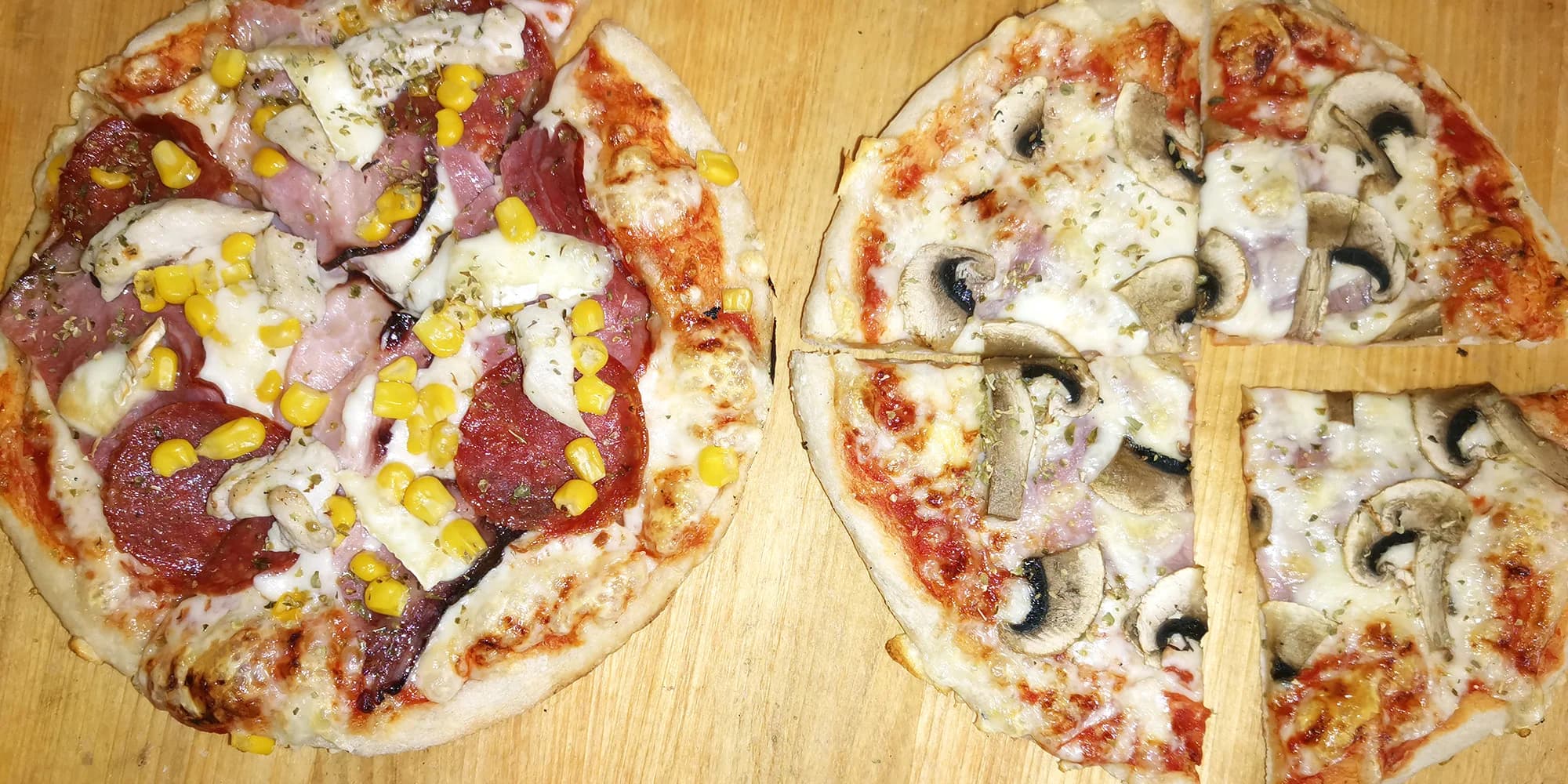 Pizza o průměru 32 cm dle výběru z 21 druhů a rozvoz po Opavě