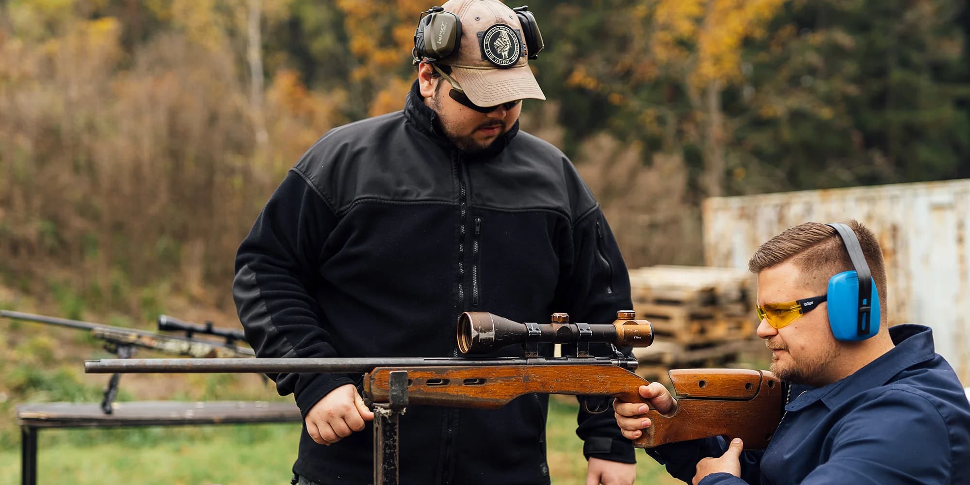 Sniper na zkoušku pro 1-2 osoby: střelecký balíček s 10 odstřelovacími zbraněmi a 60 náboji
