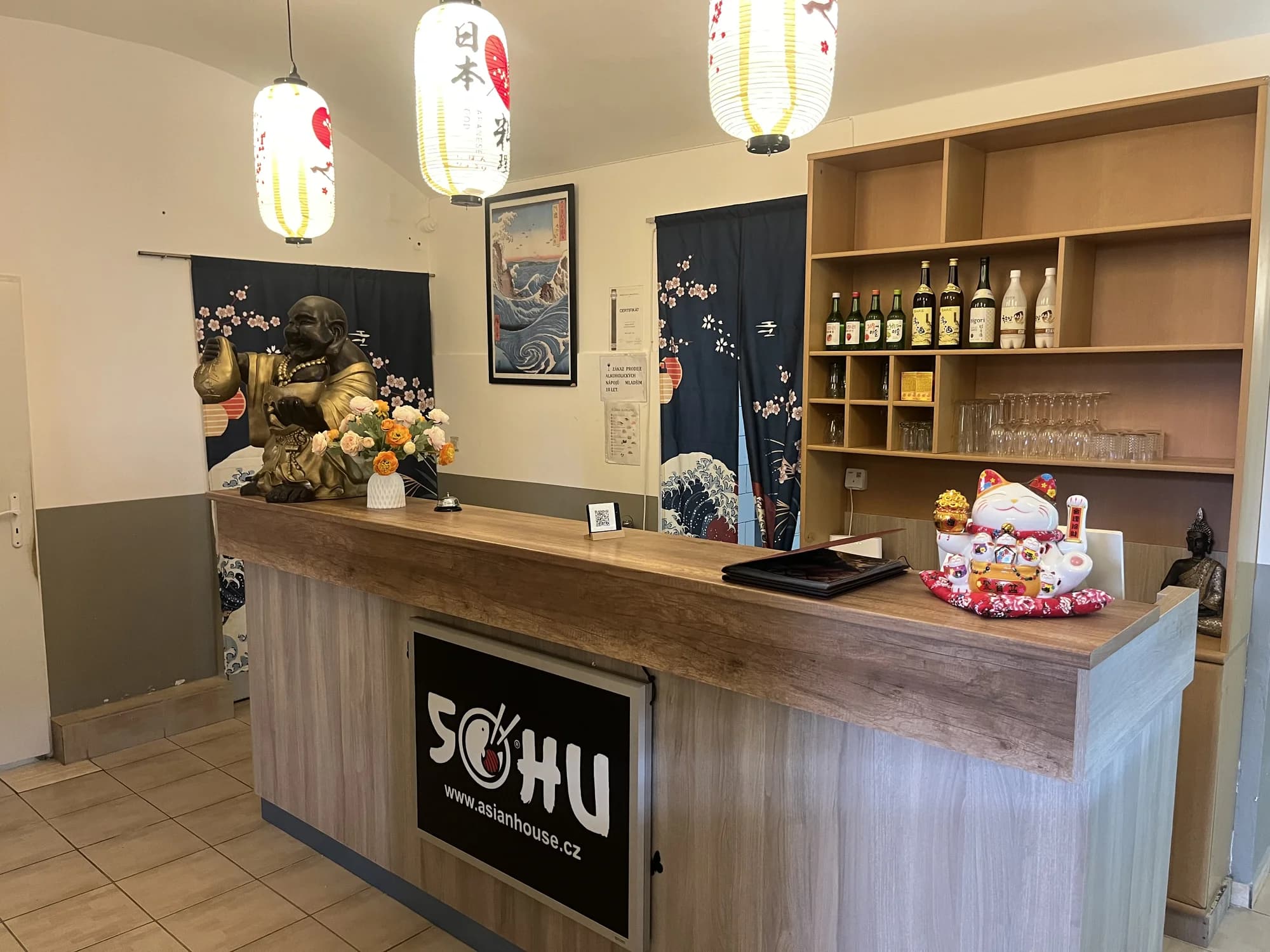 Pestré sushi sety ve Vršovicích: 12 nebo až 71 kousků i s polévkou a salátem wakame