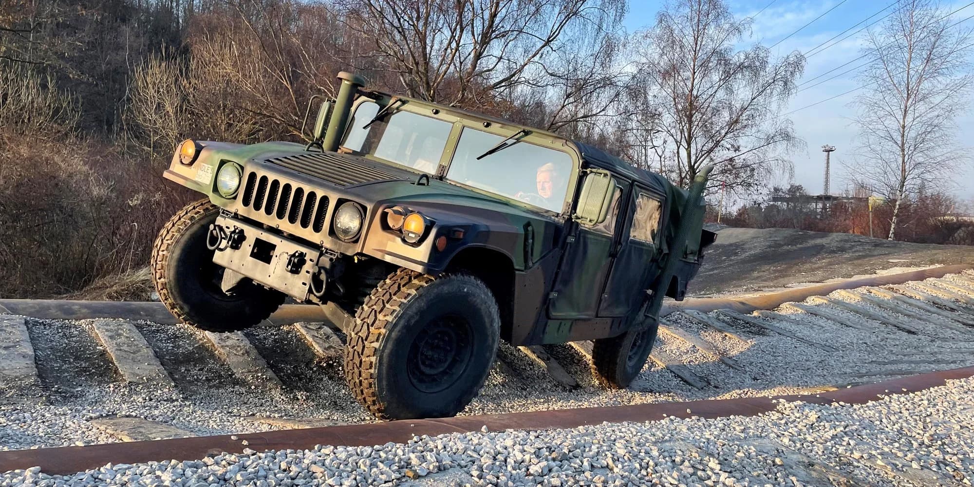 Drsná jízda terénním vozem Hummer H1: 15–60 min. spolujízdy či řízení