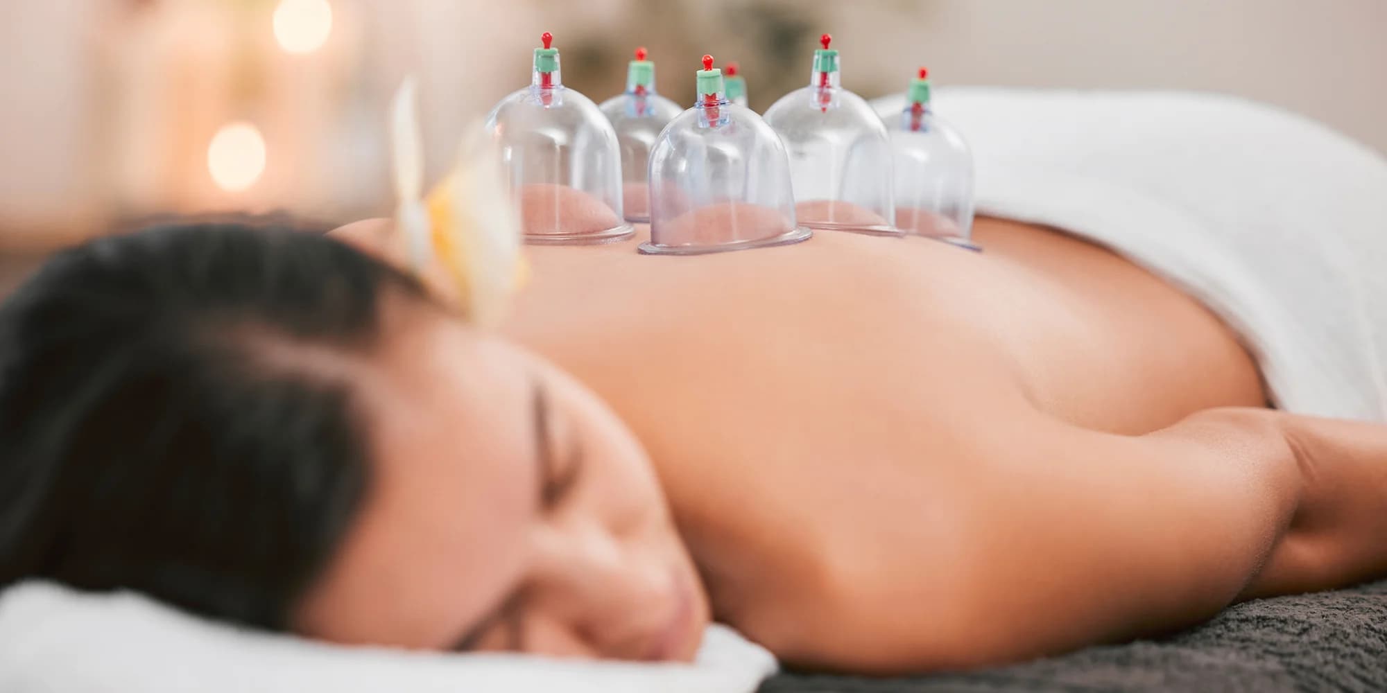 Dejte sbohem bolesti: baňkování, masáž zad a šíje, končetin i celého těla