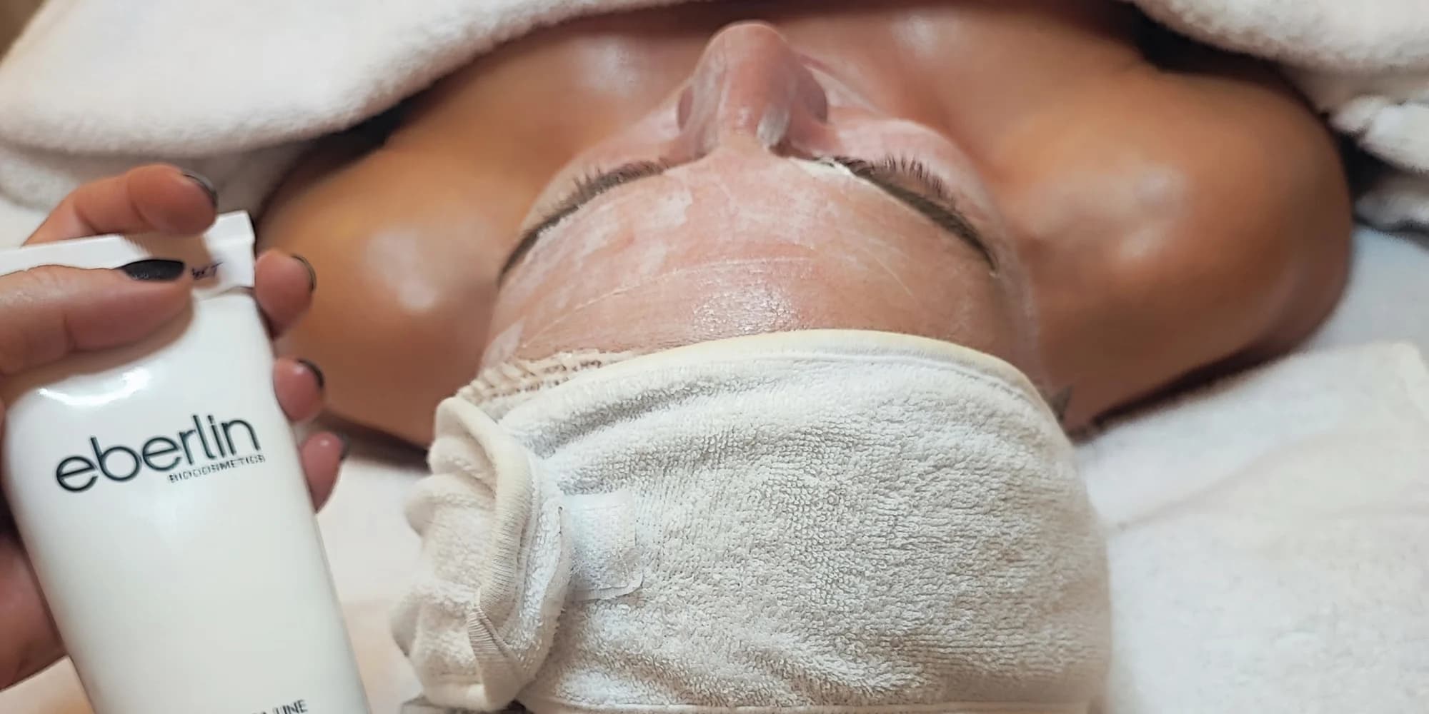 Kosmetické balíčky: základní ošetření i bukální masáž či ošetření pro muže