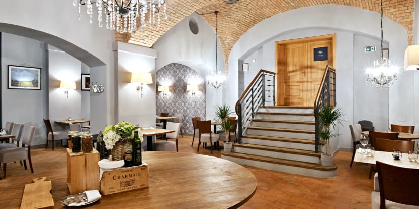 Dárkové vouchery do zámecké restaurace Chateau Ctěnice, platí na jídlo i nápoje