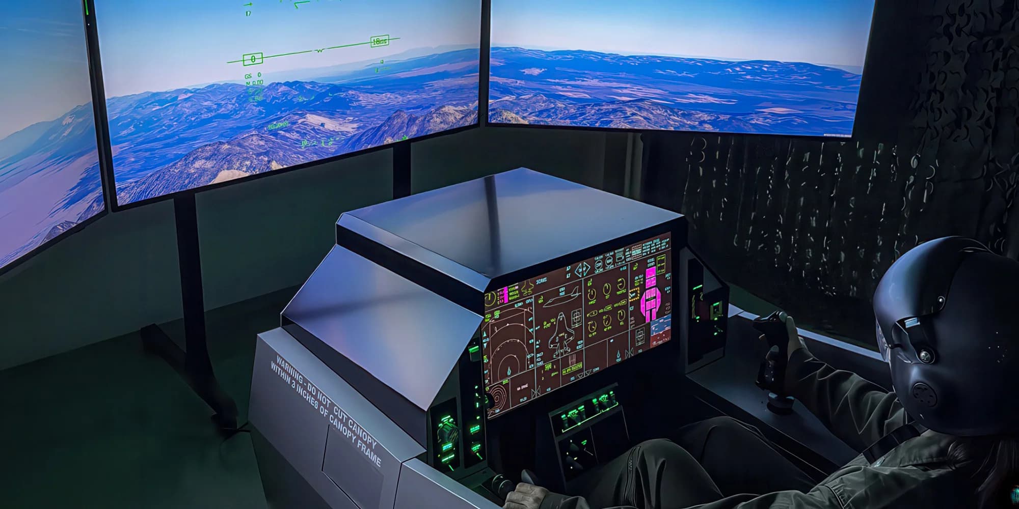 Nebeský zážitek v simulátoru stíhačky F-35: let na 30 až 90 minut pro 1 i 2 osoby