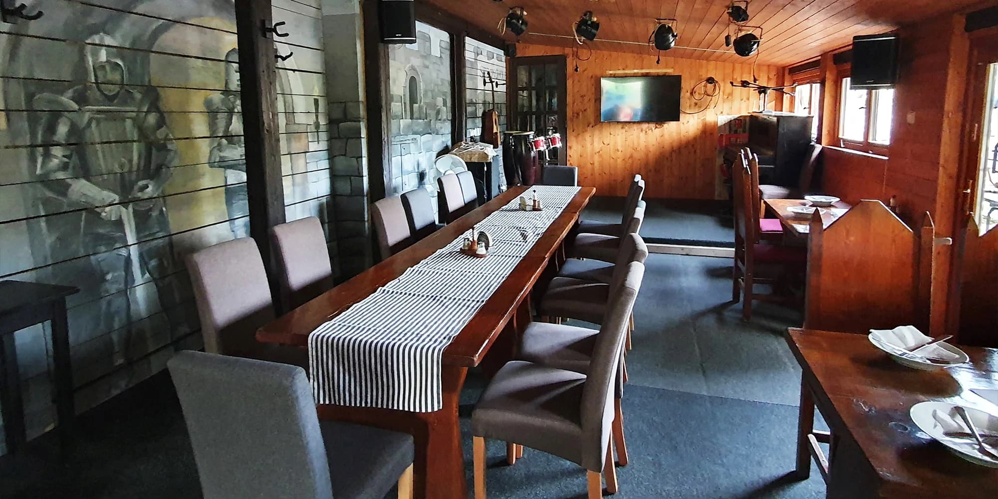 Masová bašta pro dva: na rumu flambovaná panenka s fazolkami a brambory