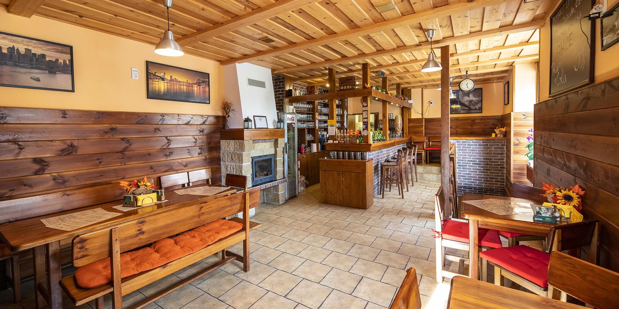 Masová tortilla podle výběru ze 3 druhů, hranolky a dip podle výběru