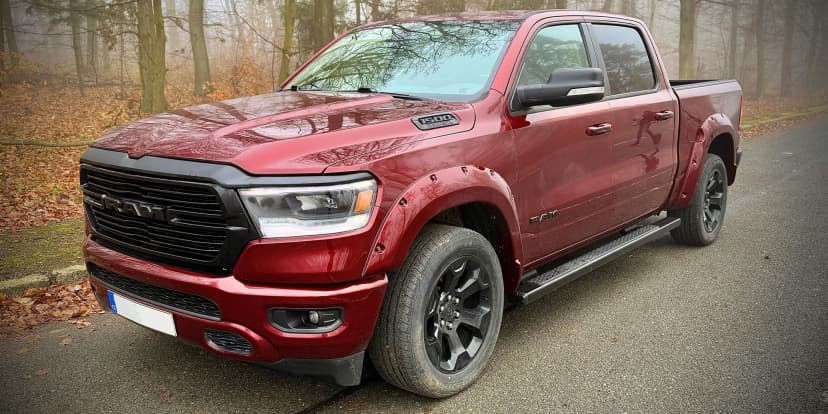 Pronájem monstrózního Dodge RAM V8 HEMI: 4 hod. až 3 dny