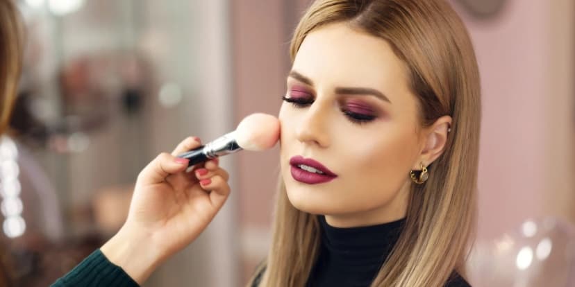 Osobní kurz líčení se značkou Mary Kay: naučte se správnou techniku, konturování, stínování i barevnou typologii