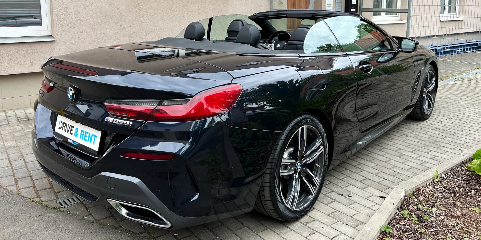 Zapůjčení BMW M850i xDrive – kabriolet pro nezapomenutelnou jízdu