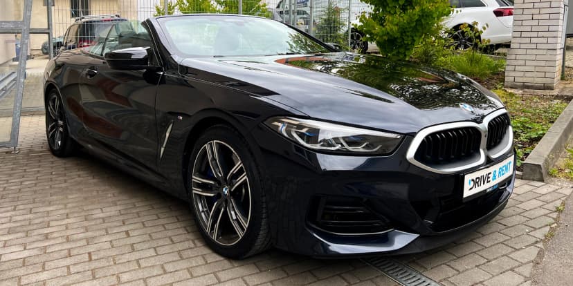 Zapůjčení BMW M850i xDrive – kabriolet pro nezapomenutelnou jízdu