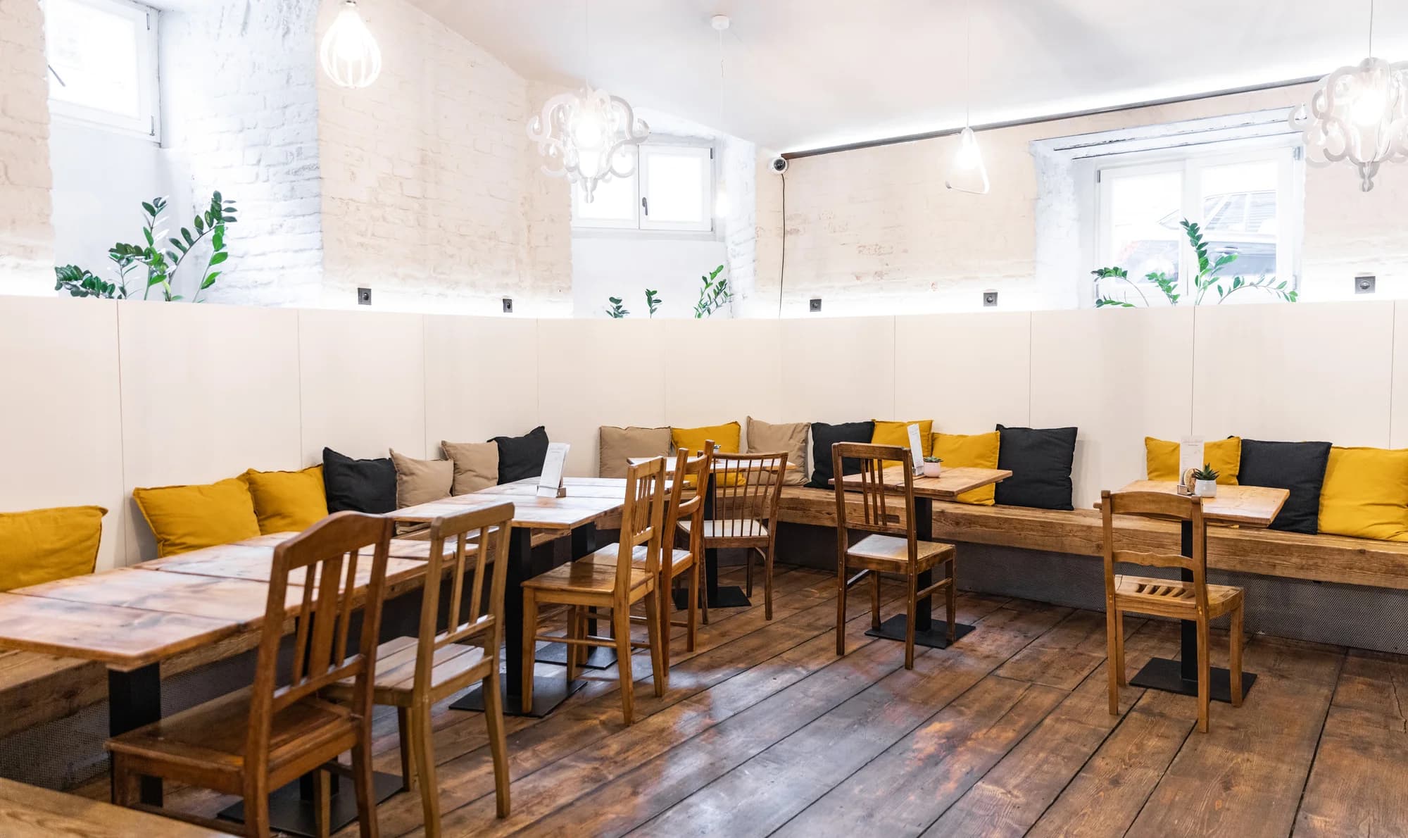 Zpříjemněte si ráno: sladká i slaná snídaně pro 1 či 2 osoby v Sophie's Baru