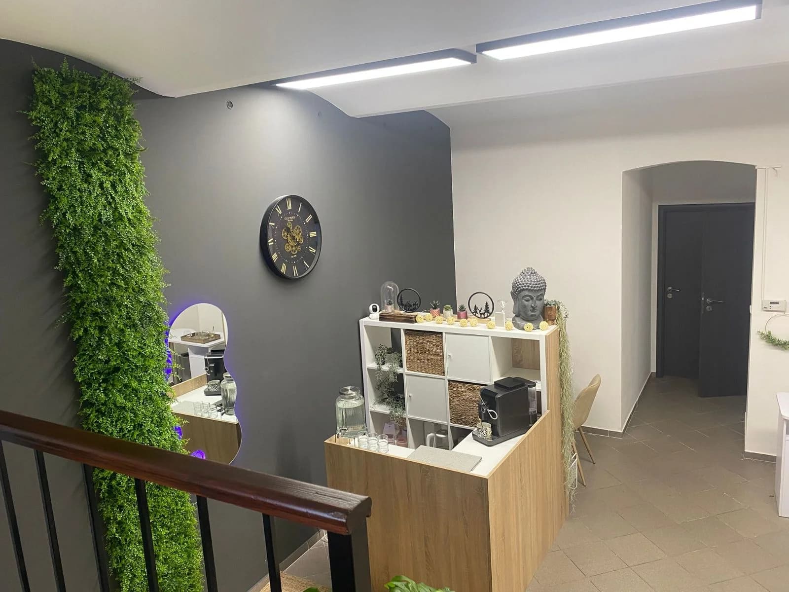 Zbavte se chloupků: depilace vybraných partií cukrovou pastou pro ženy i muže