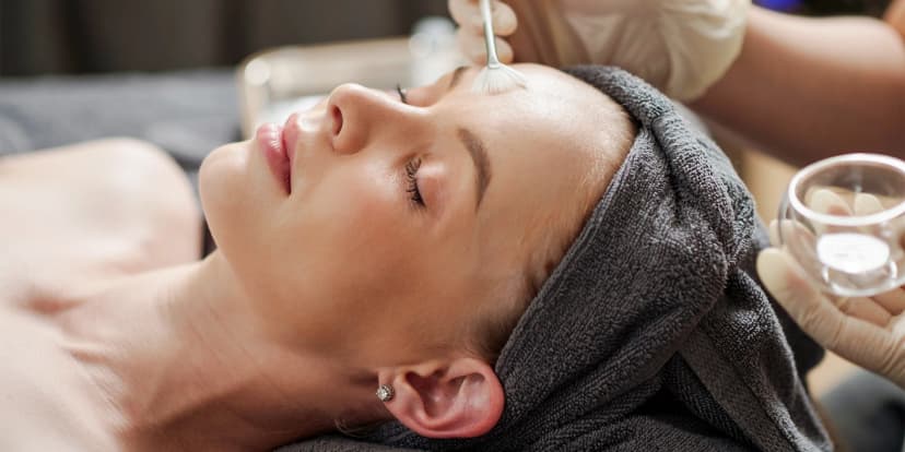 Rozmazlete svou pleť: základní, hydratační, omlazující i relaxační ošetření, 70–⁠⁠⁠⁠⁠⁠105 min.