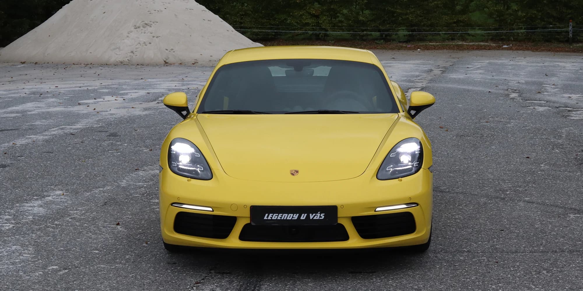Porsche 718 Cayman S na závodním okruhu 1–3 kola i profi závodní simulátor