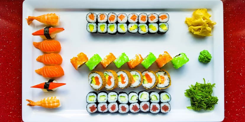 Sushi set s 32 či 53 ks: krab, krevety, tuňák, okurka, avokádo i losos